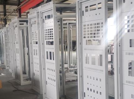 鈑金加工廠(chǎng)-機(jī)箱拆卸